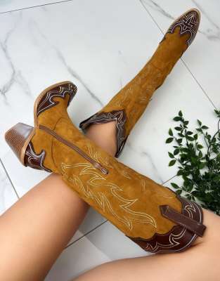 DIA STUDIOS Cowboy Western Boots in brown 