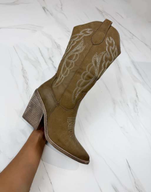 DIA Studios Narrow fit cowboy western ankle boots in light brown in brown, 3 of 4