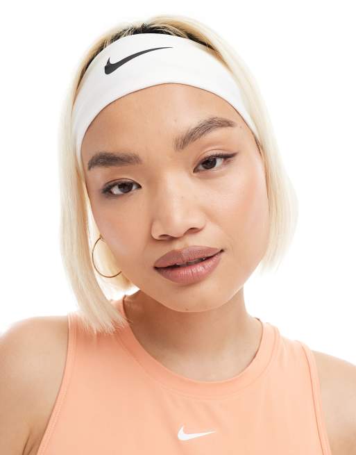 Diadema blanca y negra Dri-FIT Fury Classic de Nike, 3 de 3