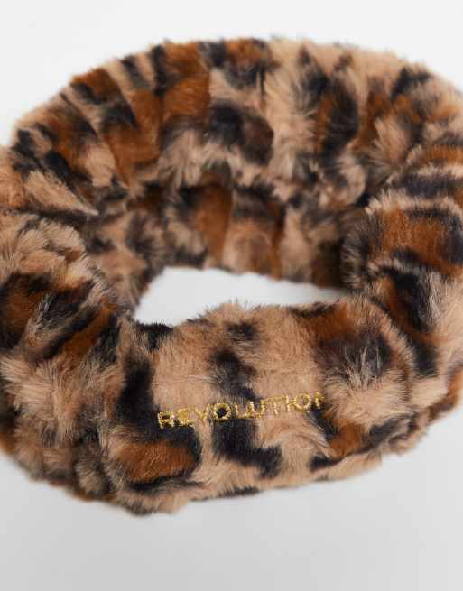 Diadema con estampado de leopardo Miracle Skincare de Revolution Pro, 2 de 3