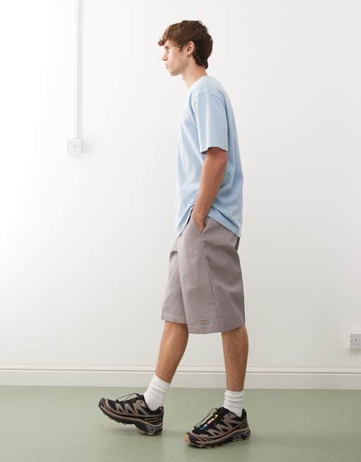 Dickies 13 inch twill pocket shorts in light gray, 3 of 5