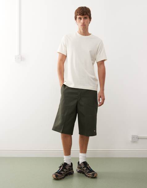 Dickies 13 inch twill pocket shorts in olive green - view 1