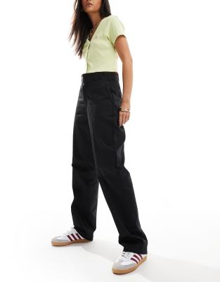 874 straight leg pants in black