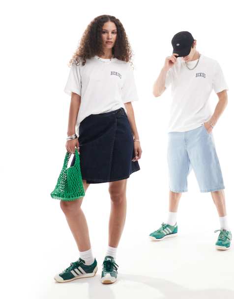 Dickies – Aitken – T-Shirt in Weiß und Dunkelgrün mit Logo auf der linken Brust - view 1