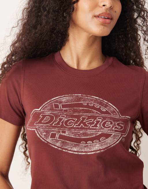 Dickies - APAC Wicking - Bordeaux longline baby-T-shirt med centralt logo, 3 af 4