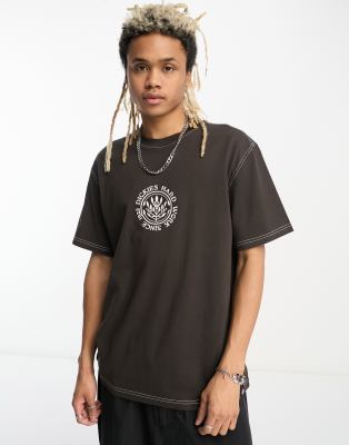Dickies beavertown t-shirt with contrast stitch embroidery in dark brown
