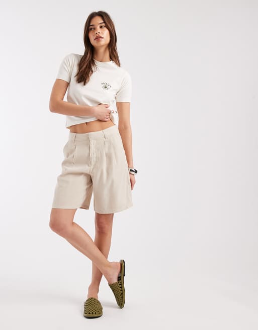 Dickies - Cherry Fork - Baby tee met print op de achterkant in gebroken wit, exclusief bij ASOS, 2 van 4