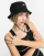Thumbnail 1 van 4