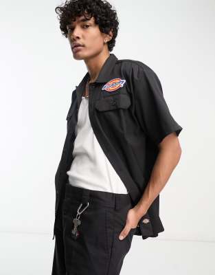 Dickies clintondale logo short sleeve work shirt in black - ASOS Price Checker