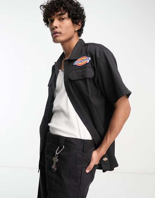 Dickies clintondale logo short sleeve work shirt in black | ASOS