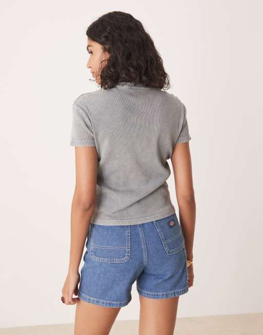 Dickies – Glacier View – Ljusgrå, tvättad, ribbad och liten t-shirt i lång modell, 4 av 4