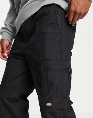 Dickies Glacier View pants in military green - part of a set