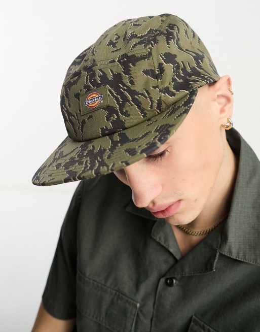 Dickies – Kamouflagemönstrad keps med 5 paneler