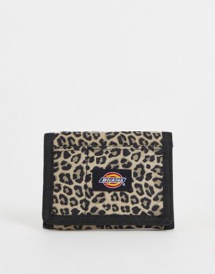 Dickies Kentwood wallet in leopard print