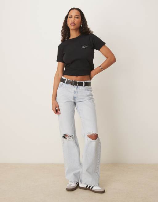 Dickies lewistown embroidered logo long line baby tee in black, 3 of 4