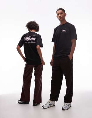Dickies - Lewistown - T-Shirt in Schwarz und Rosa mit Grafik-Rückenprint
