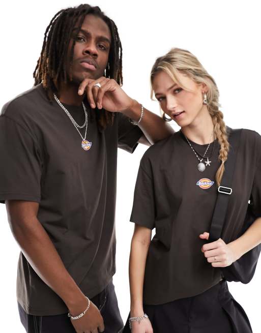 Dickies – Maple Valley – T-Shirt in Dunkelbraun mit mittigem Logo
