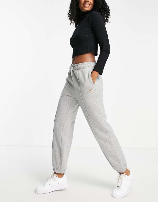 Dickies Mapleton sweatpants in gray