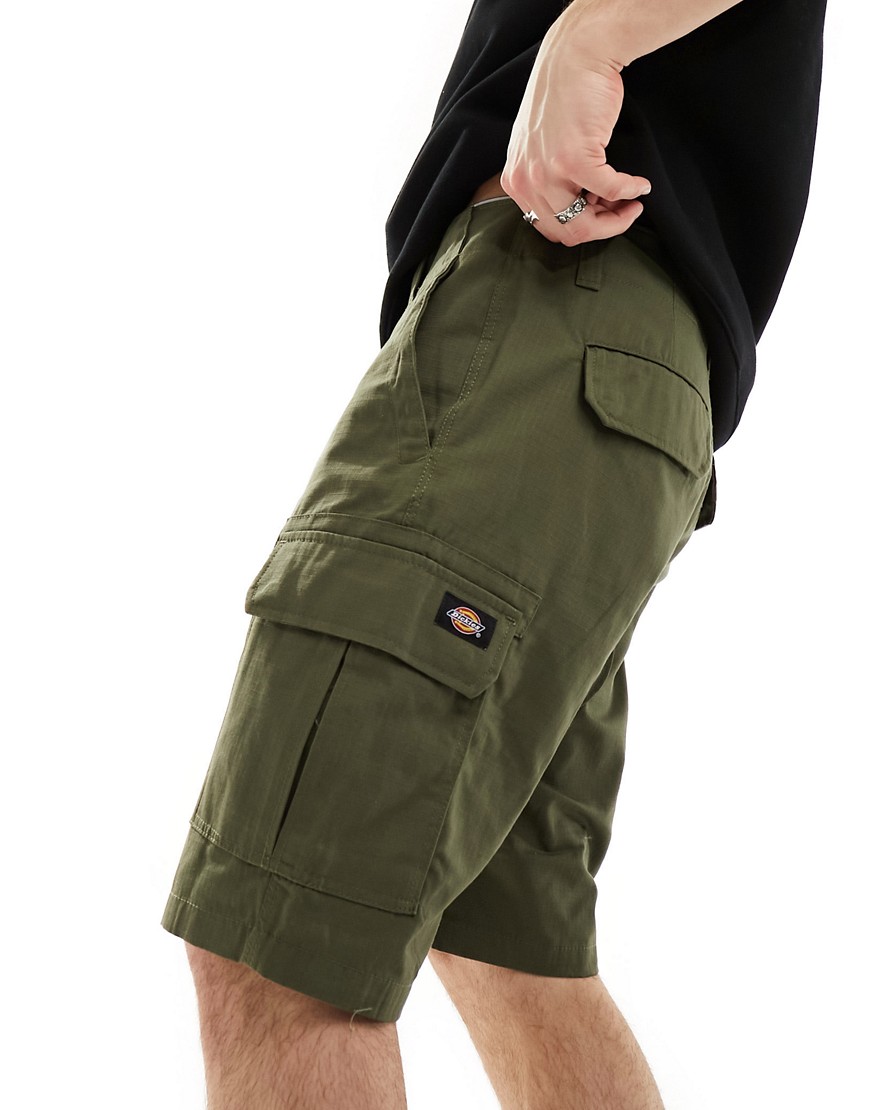 Dickies millerville cargo shorts in dark khaki-Green