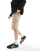 Thumbnail 1 van 5