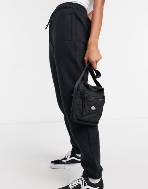 Dickies store flight bag