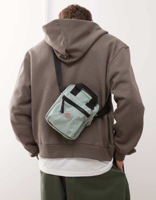 Dickies – Moreauville – Jasnozielona torebka crossbody z nadrukiem na całej powierzchni