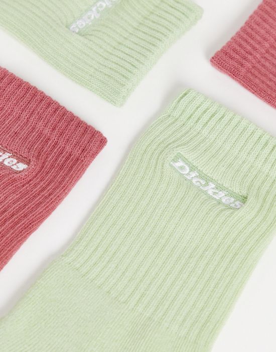 https://images.asos-media.com/products/dickies-new-carlyss-socks-in-purple-green/201631263-3?$n_550w$&wid=550&fit=constrain