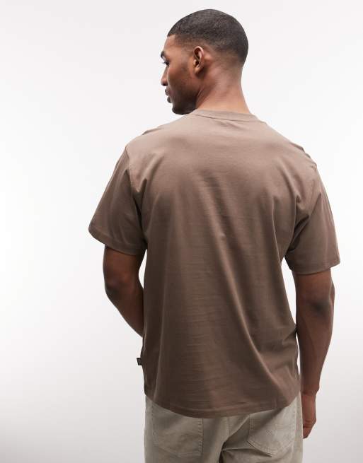 Dickies – North Madison – T-Shirt in Braun, exklusiv bei ASOS, 4 von 5