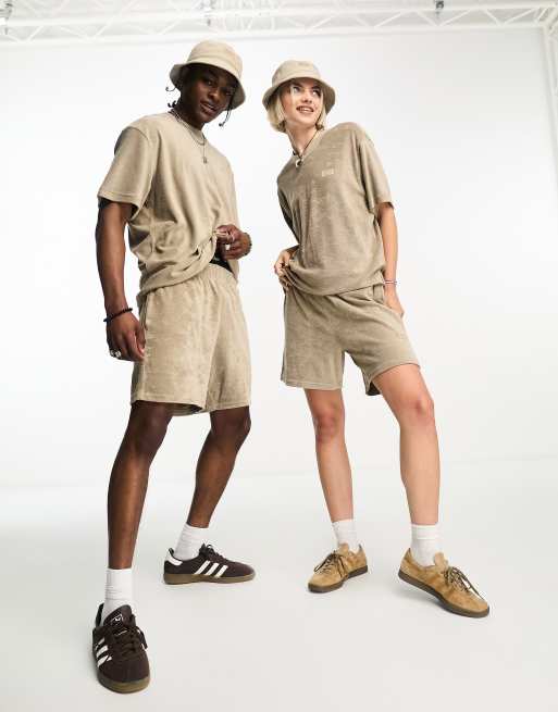 Dickies - Oak Grove - Resort Pack - Uniseks short van badstof in zandkleur, exclusief bij ASOS