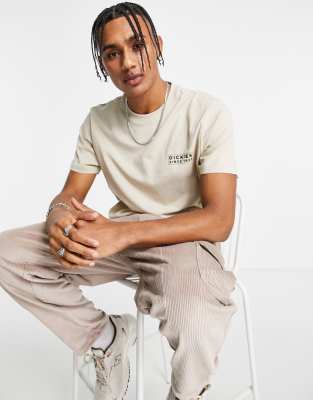 beige t shirt outfit