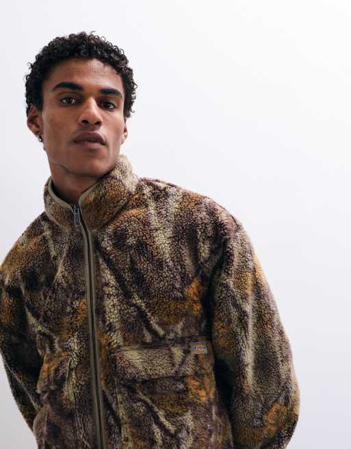 Dickies Paulden sherpa fleece in green camo, 5 of 5
