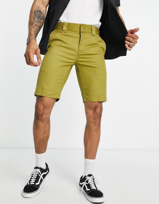 Dickies – Schmal geschnittene Shorts in Grün 