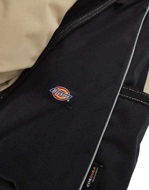 Dickies seasonal sling bag in black, 2 of 4