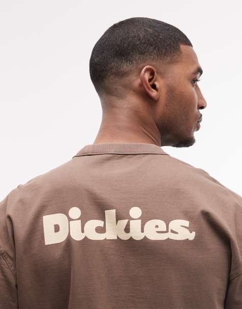 Dickies - Slayden - Brun T-shirt med print på ryggen - Kun hos ASOS - view 1