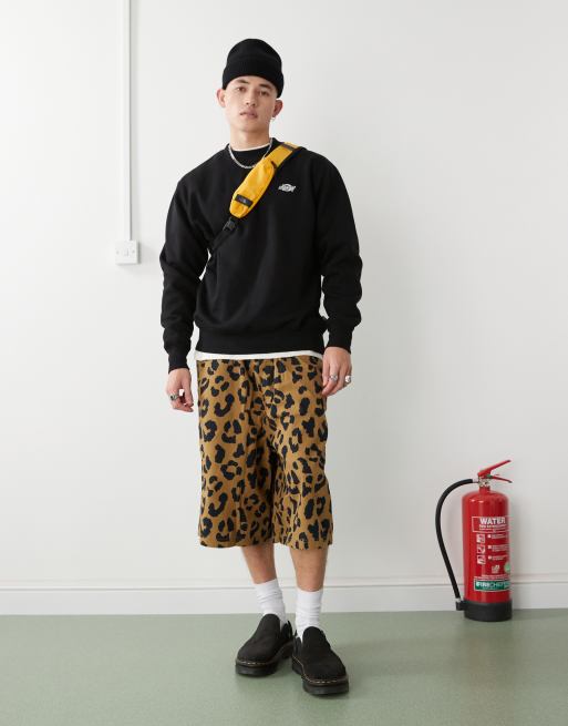 Dickies Summerdale premium oversized sweatshirt in black, 3 of 4