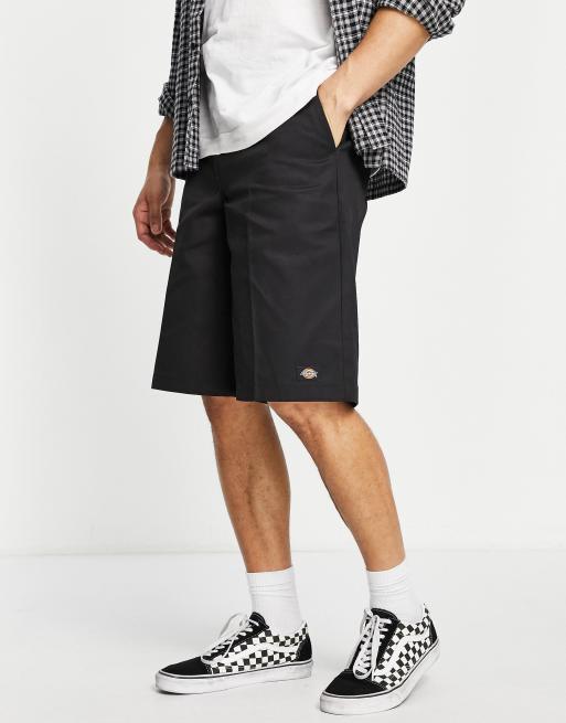 Dickies – Svarta, figursydda shorts på 13 tum