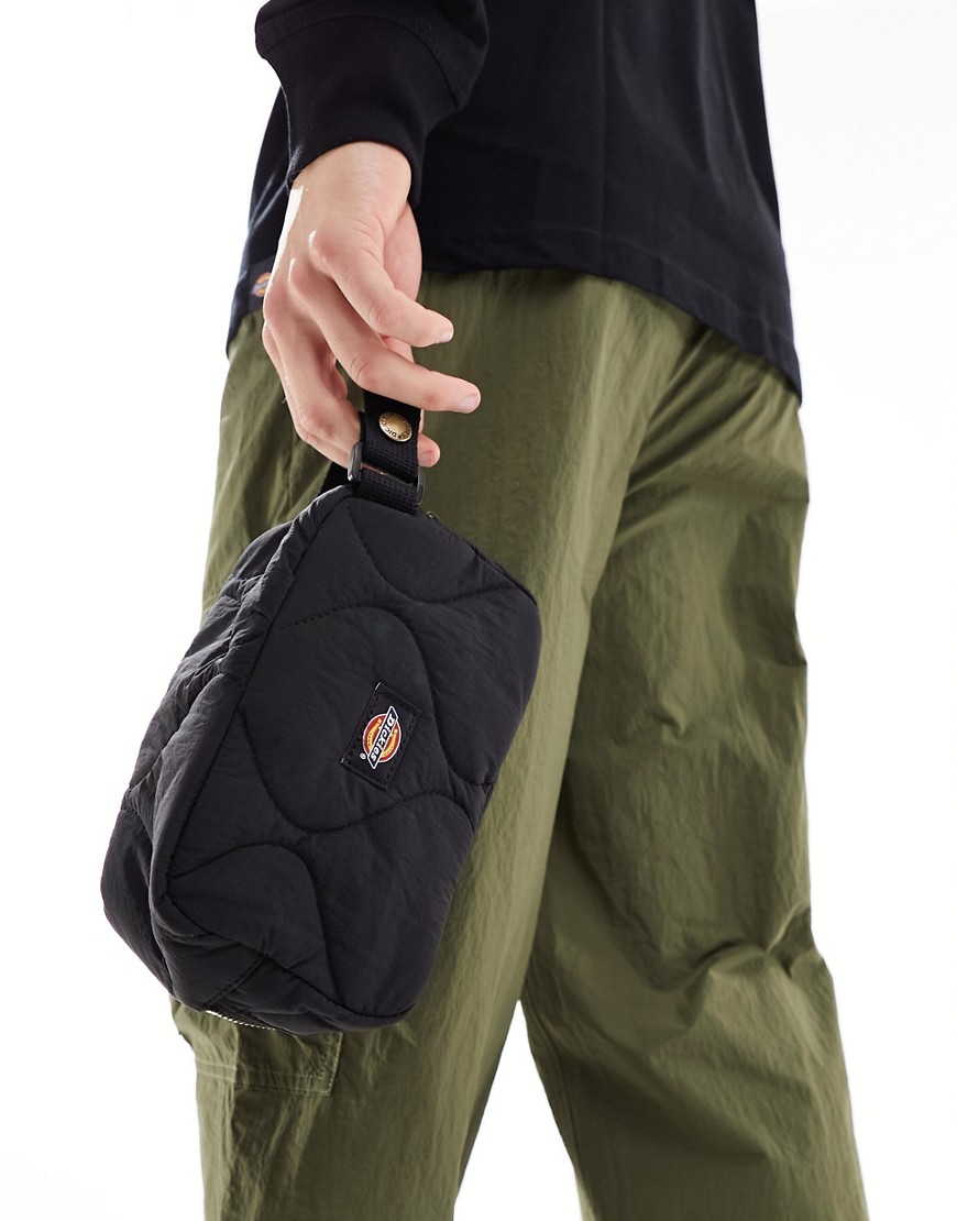 Dickies thorsby quilted pouch bag in black