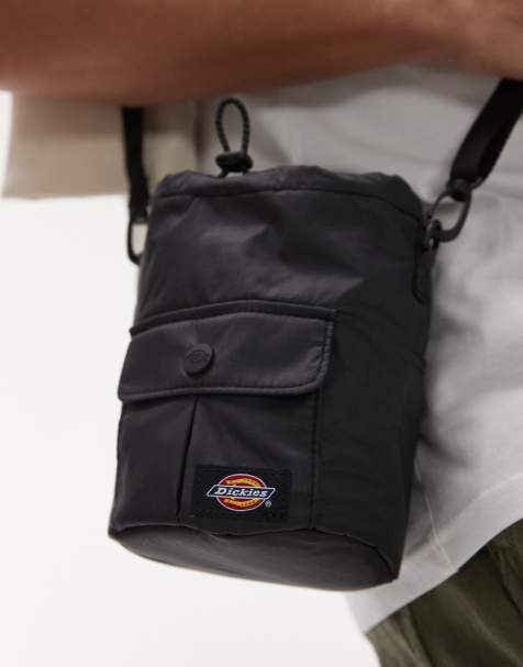 Dickies unionville nylon pouch bag in black - view 2