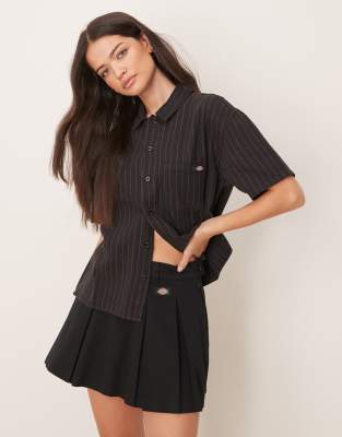 Dickies Dickies unionville pleated work skirt in black