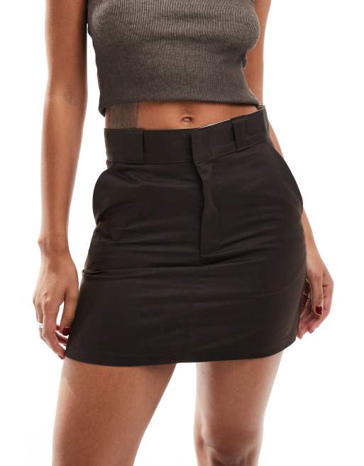 Dickies - Utility mini rok in donkerbruin