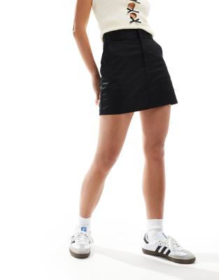 Work mini skirt in black