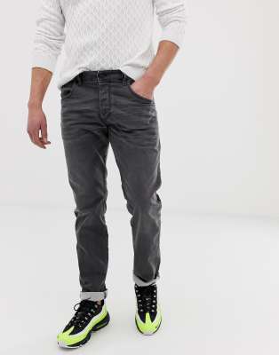 tapered diesel jeans