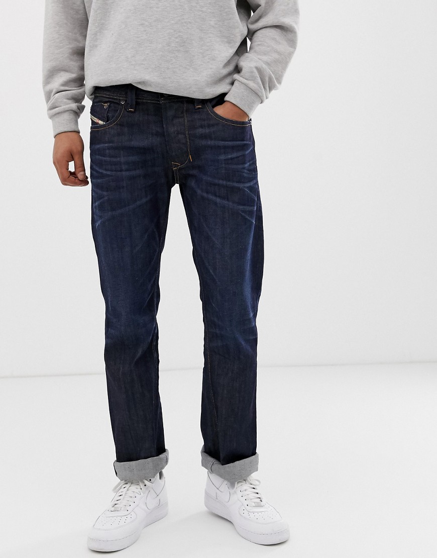 Diesel – Larkee – Mörkblå jeans med rak passform