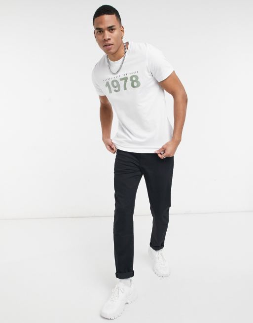 DIESEL Diegos N33 半袖 Tシャツ White 送料込み Diesel T-Diegos N33 t-shirt in white | ASOS