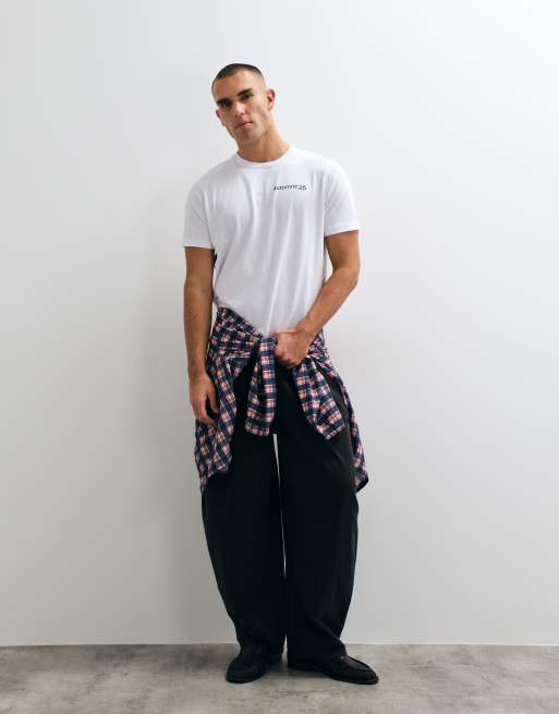 Dime grid back print regular fit t-shirt in white, 3 of 9