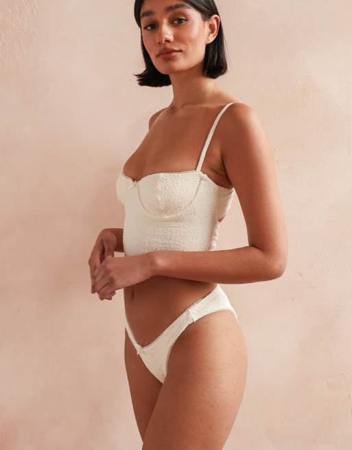 Dippin' Daisy's Cherie tankini top in crème, 3 of 4
