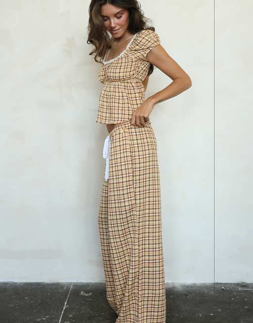 Dippin' Daisy's Northern lights lounge pants in vanilla latte, 3 of 4
