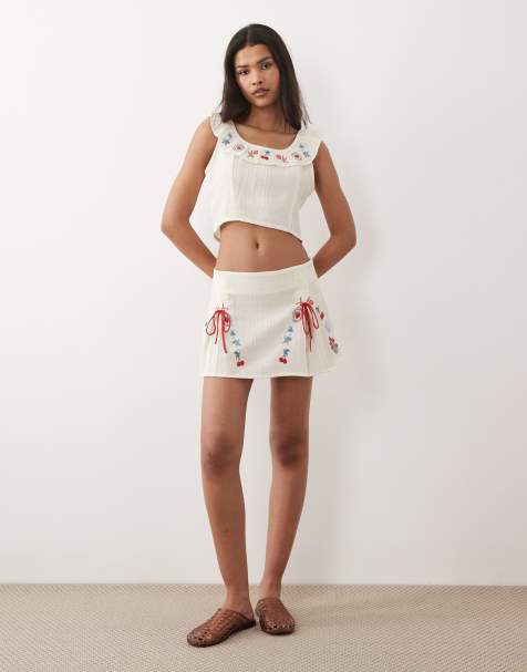 Dippin' Daisy's Printemps beach set in ditsy floral - view 1