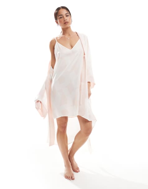 DKNY Elevate your look 86 cm sleep chemise in pearly pink logo - view 1