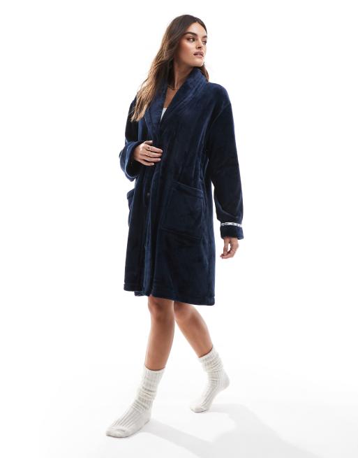 DKNY Folded fleece short chenille robe in navy